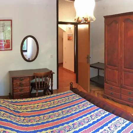 Oriana Apartment *